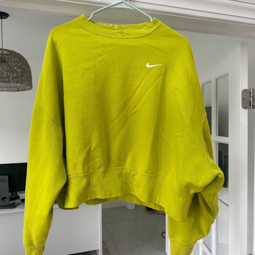 Nike women's crop crewneck